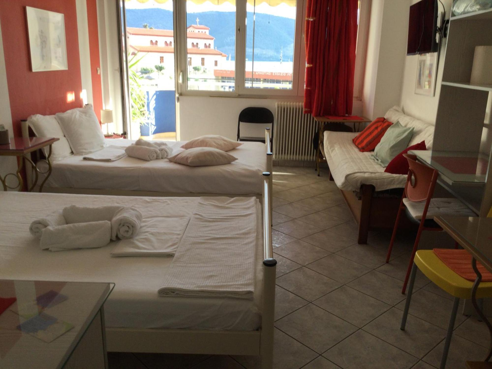 Maria'S Roomstudios Apartments Flats To Let Seaside Heart City Chantzara Spyropoulos Igumenica Exteriér fotografie
